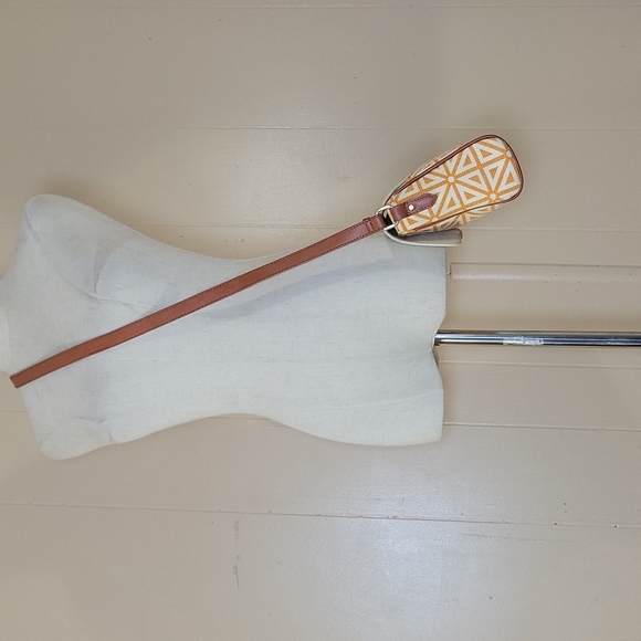 Spartina 449 Zesty Citrus Leather And Linen Crossbody Purse - Picture 9 of 17